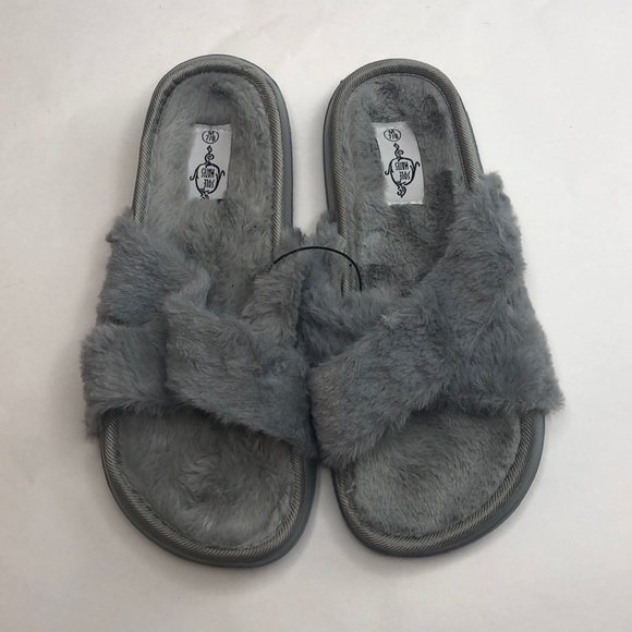 Super soft slipper slides - Picture 2 of 5